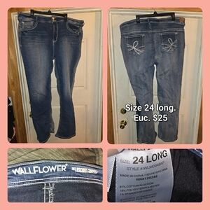Wallflower Women's Dark Blue Boot Cut Jeans